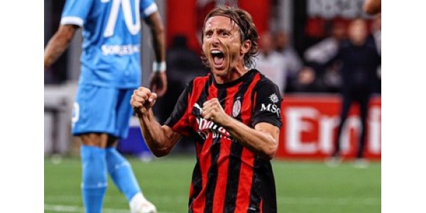 Luka Modrić leidt AC Milan terug naar de top van de Serie A Luka Modrić leidt AC Milan terug naar de top van de Serie A